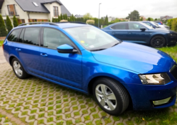 Skoda Octavia cena 36900 przebieg: 218500, rok produkcji 2016 z Piwniczna-Zdrój małe 137